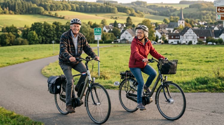Fietsen langs de Rijn in Duitsland